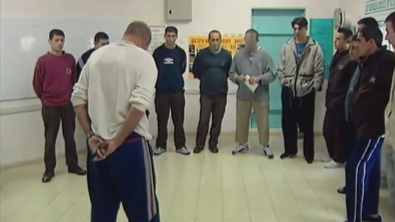 צפייה בסרט המלא - הסיכוי האחרון - לצפיה בטריילר